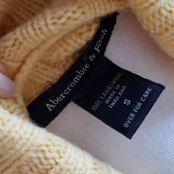Abercrombie Yellow Turtleneck Sweater - Picture 7 of 7